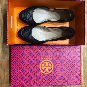 Tory burch Allie ballet shoes size7.5 Black